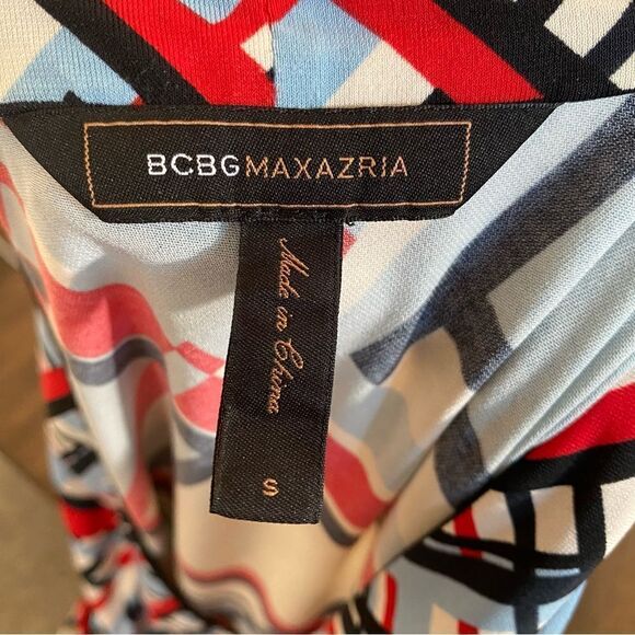 BCBGMaxazria A-line Red blue and ivory knee length v-neck sleeveless Dress - Picture 9 of 9